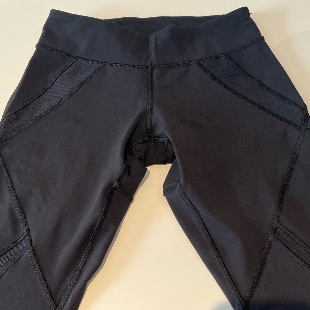 Lululemon Capri leggings w/ sheer detail
